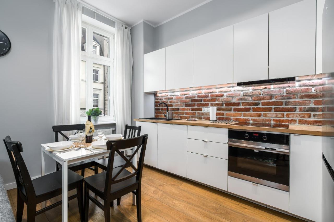 Old Town Garbary By Renters * Poznan
