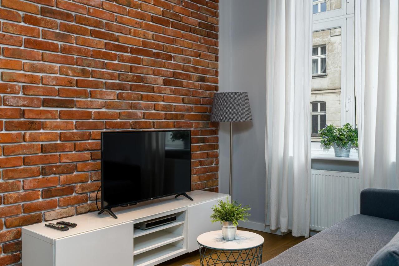 Old Town Garbary By Renters Apartment Poznan